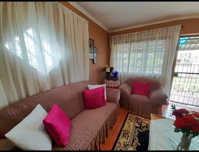 3 BEDROOM HOUSE FOR SALE IN SAXONSEA